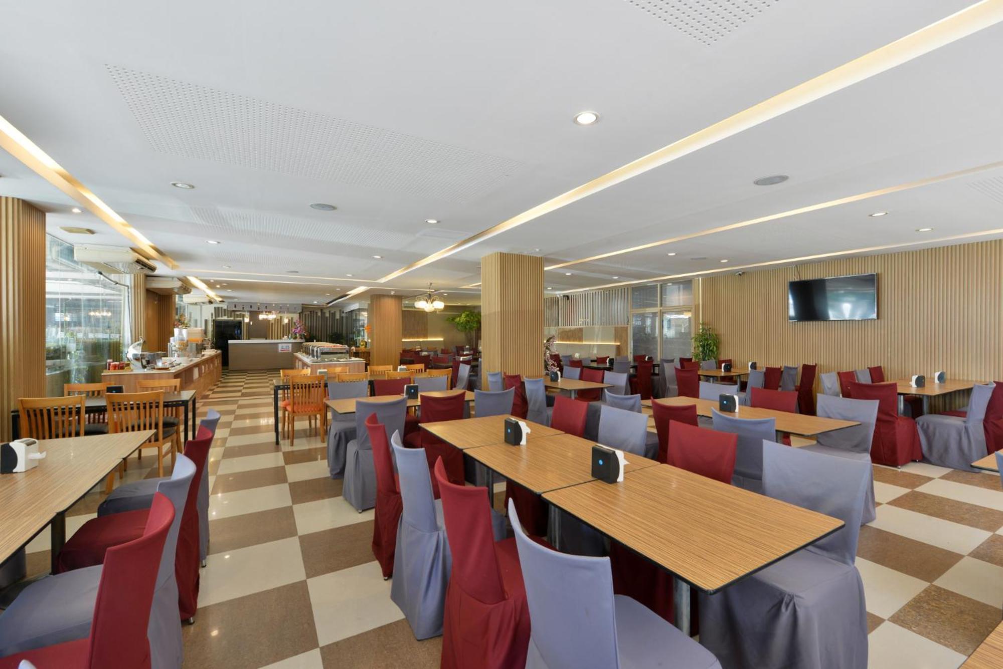 Three Seasons Bangkok Hotell Exteriör bild