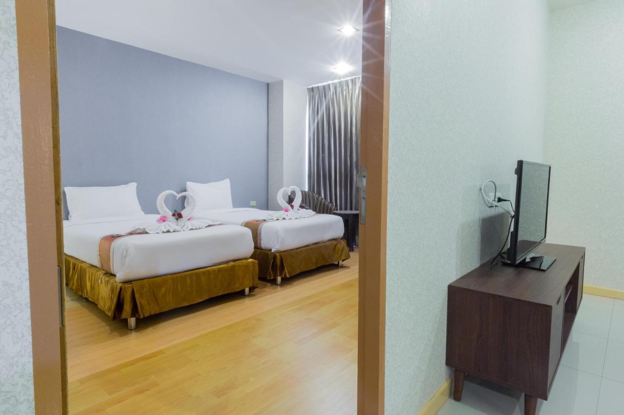Three Seasons Bangkok Hotell Exteriör bild